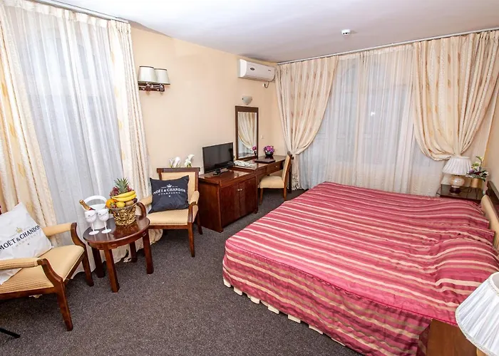 Отель Princess 4*